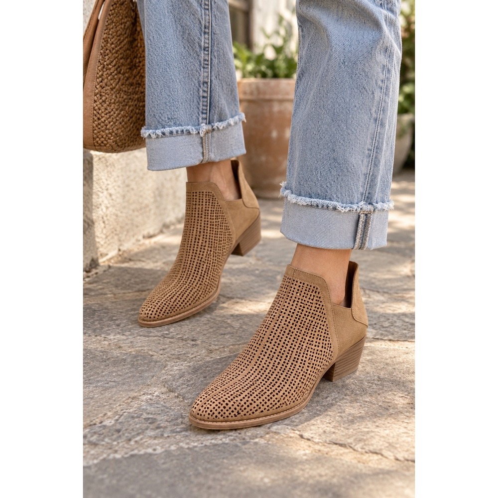 Vince Camuto Celena Women's Brown Tan Suede Perforated Cutout Ankle Booties 9M